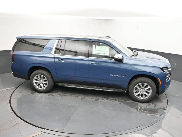 New 2026 Chevrolet Suburban Premier w/ Sun And Tow Package AWD/4WD image 40