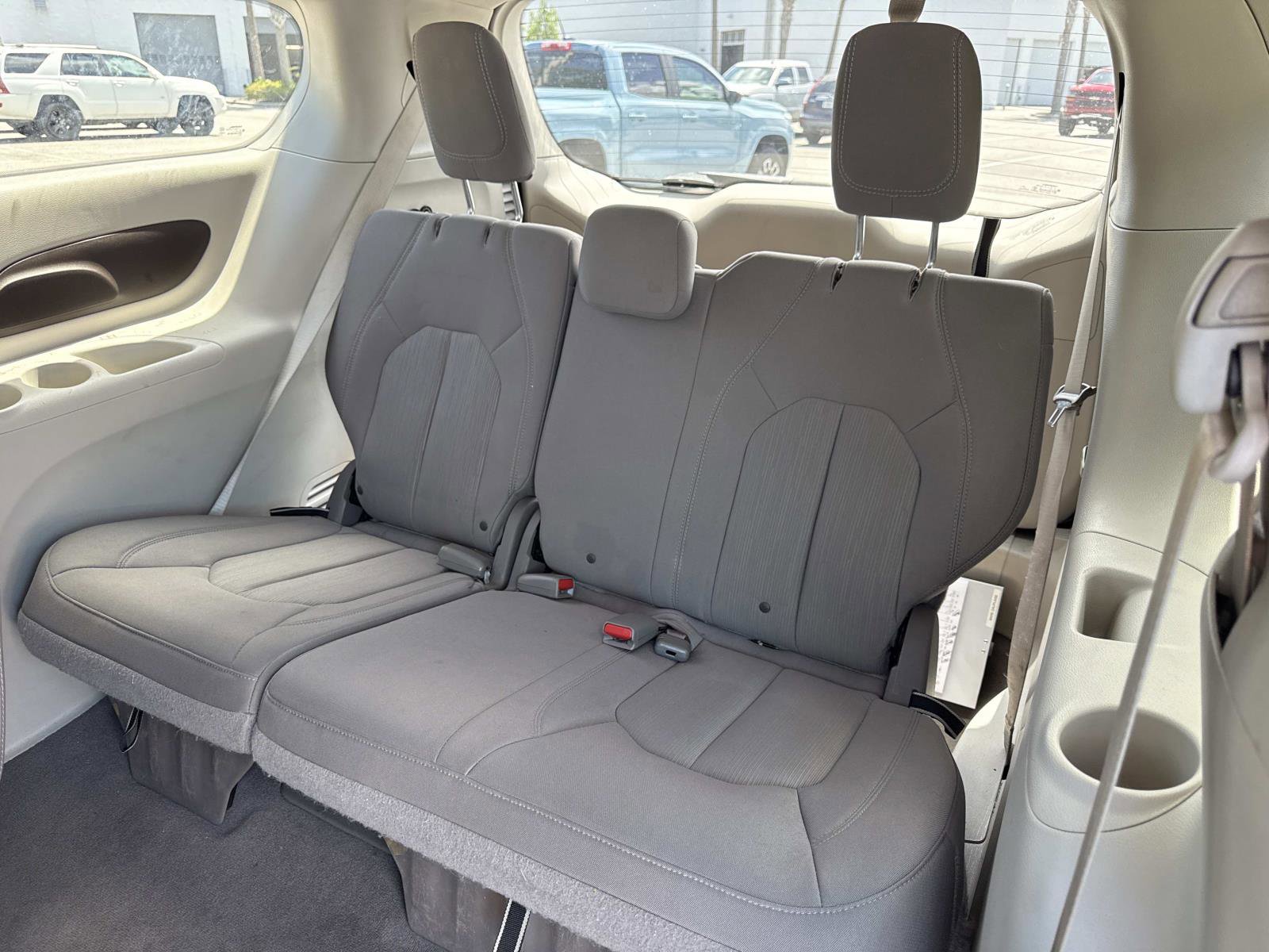 Used 2019 Chrysler Pacifica LX image 11