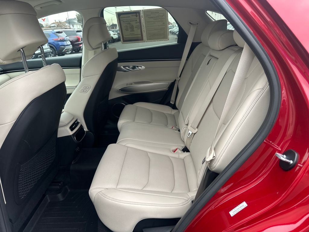 Used 2023 Genesis GV70 2.5T w/ Select Package image 16