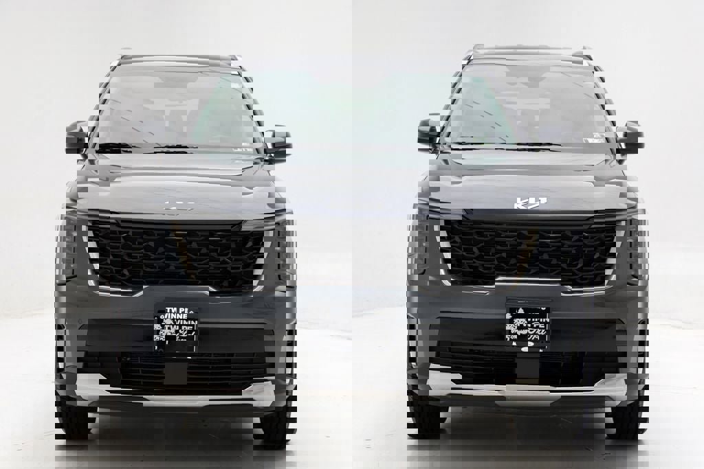 Used 2024 Kia Sorento S image 5