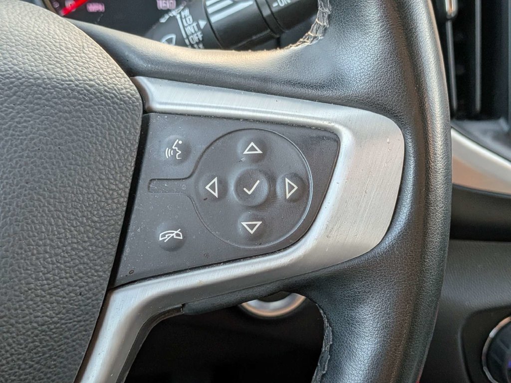 Used 2023 GMC Terrain SLT FWD image 27
