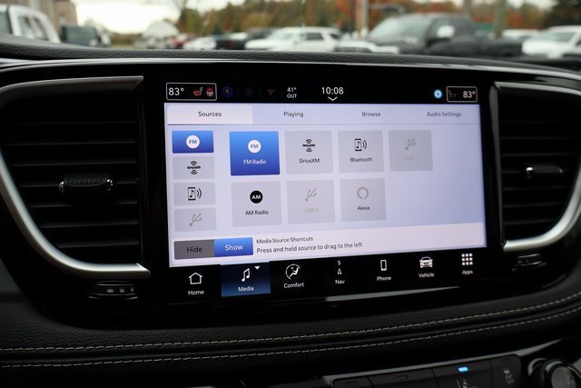 New 2026 Chrysler Pacifica Limited w/ S Appearance Package image 18