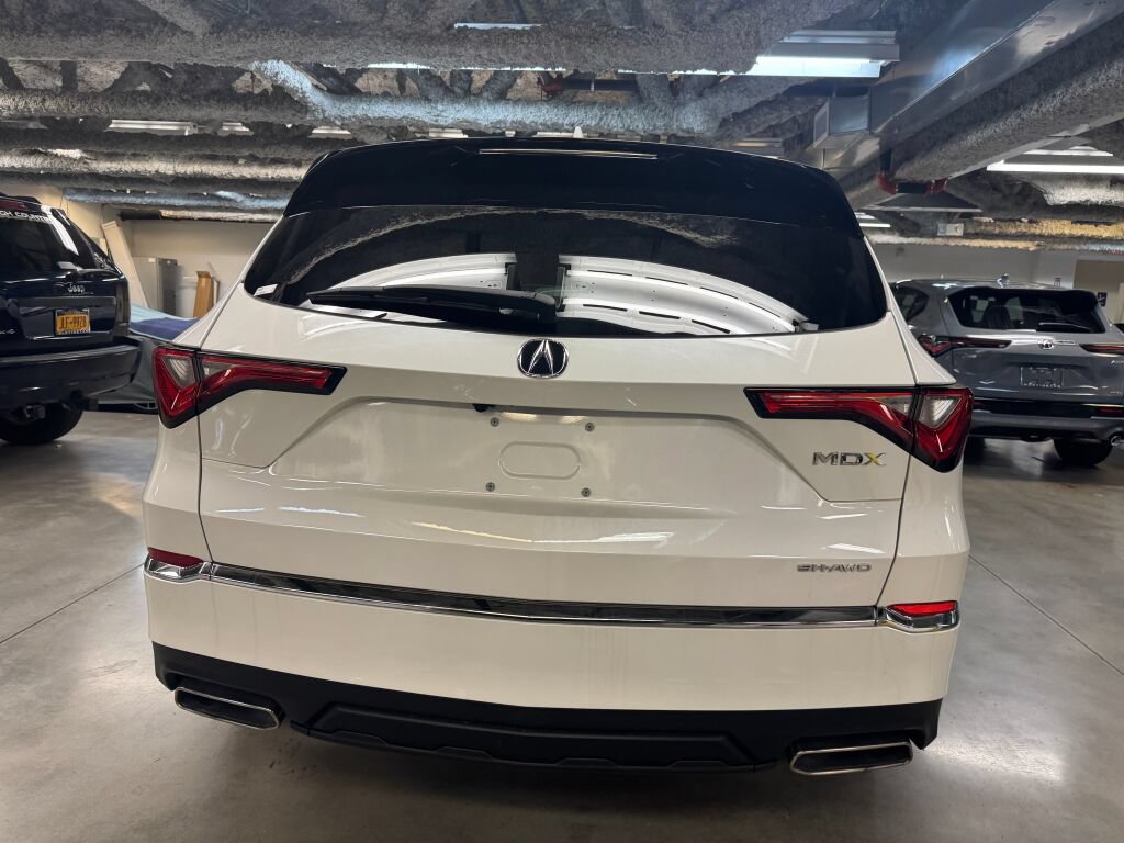 Certified 2023 Acura MDX SH-AWD image 8