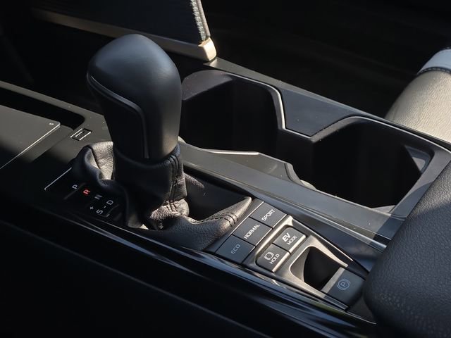 Certified 2025 Toyota Camry SE AWD/4WD image 22