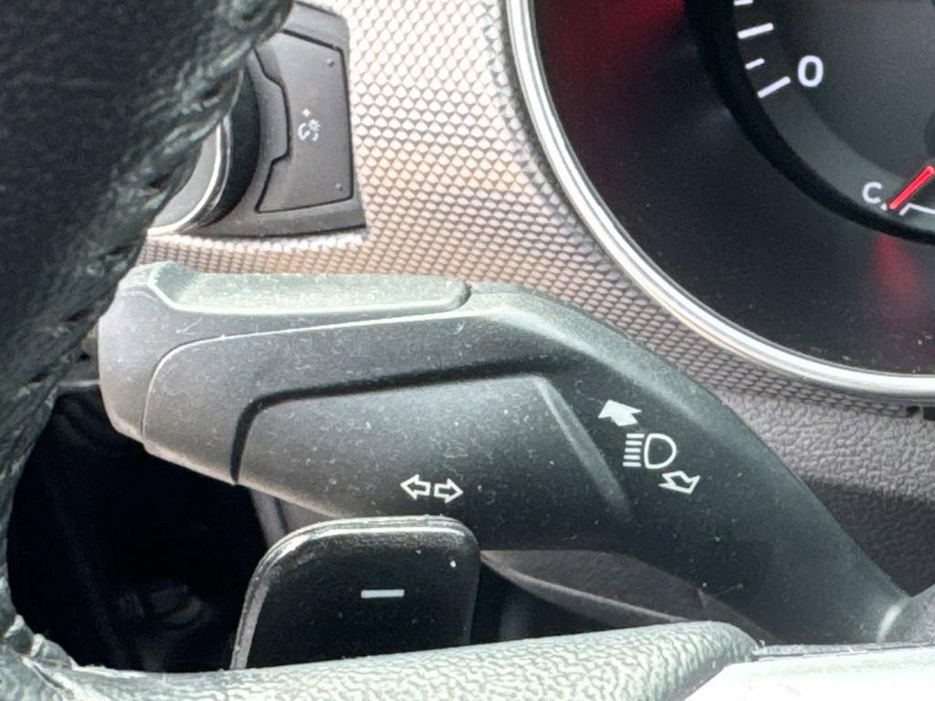 Used 2020 Ford Mustang EcoBoost w/ Equipment Group 101A image 31