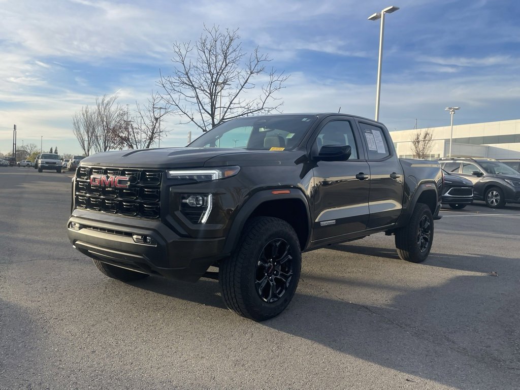 Used 2024 GMC Canyon Elevation w/ Elevation Premium Package image 3