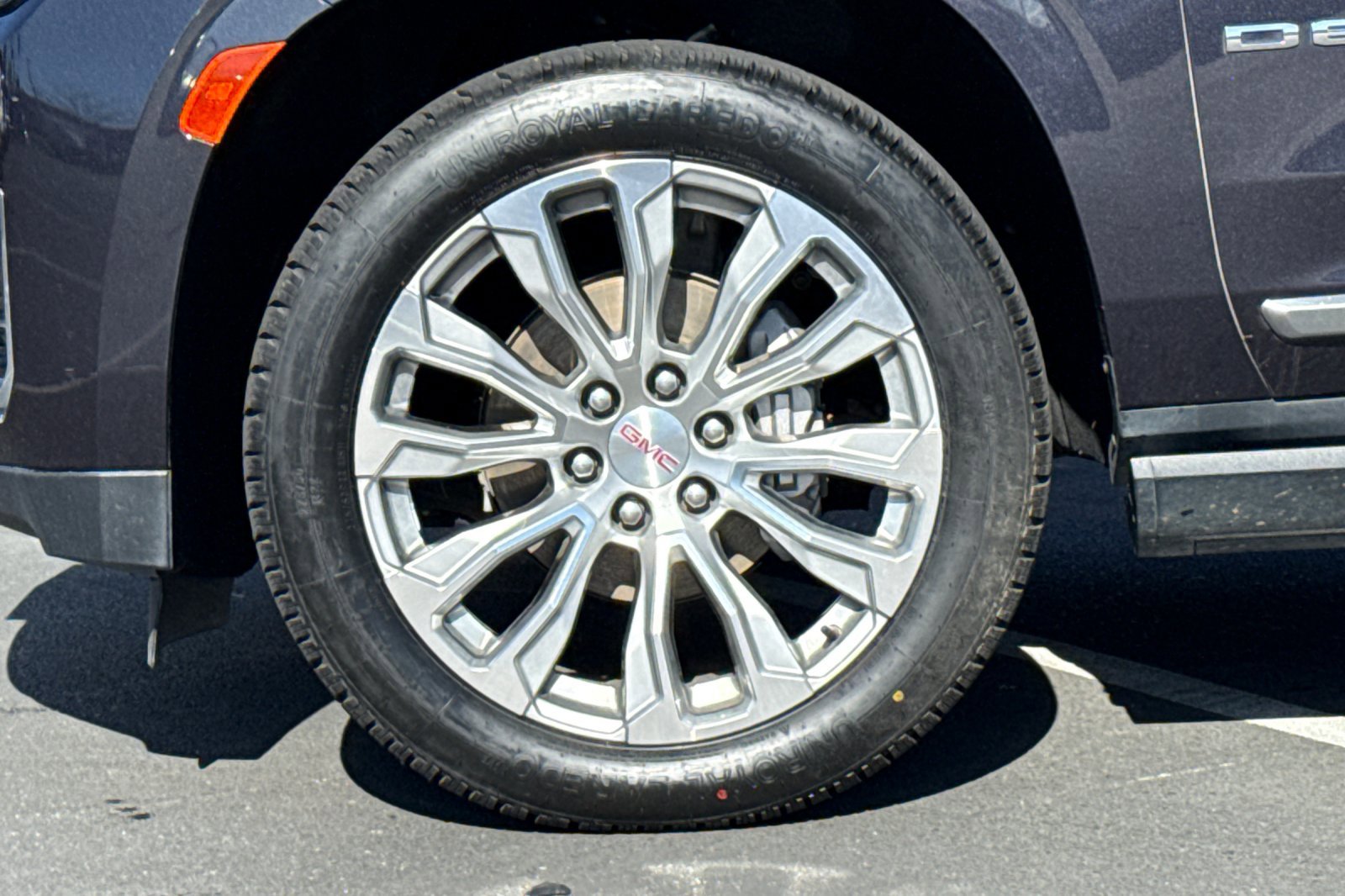 Used 2023 GMC Yukon Denali image 36