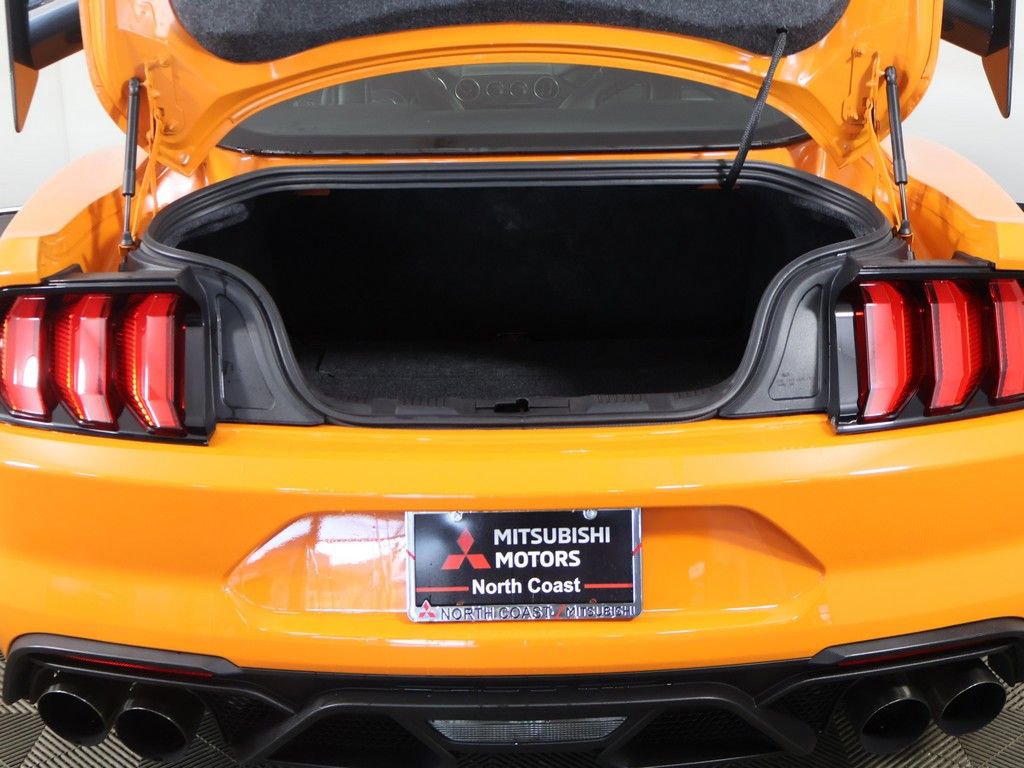 Used 2020 Ford Mustang Shelby GT500 w/ Carbon Fiber Track Pack image 17