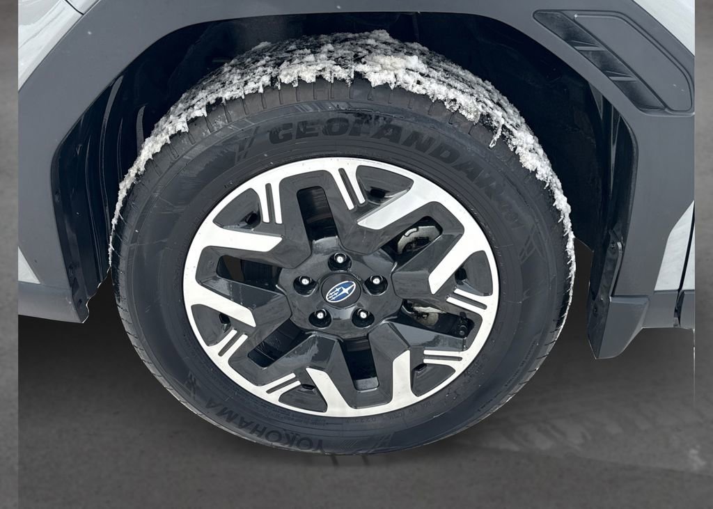 Used 2025 Subaru Forester Premium image 12