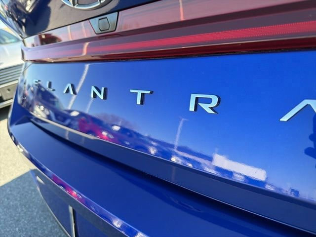 Certified 2023 Hyundai Elantra Limited image 8