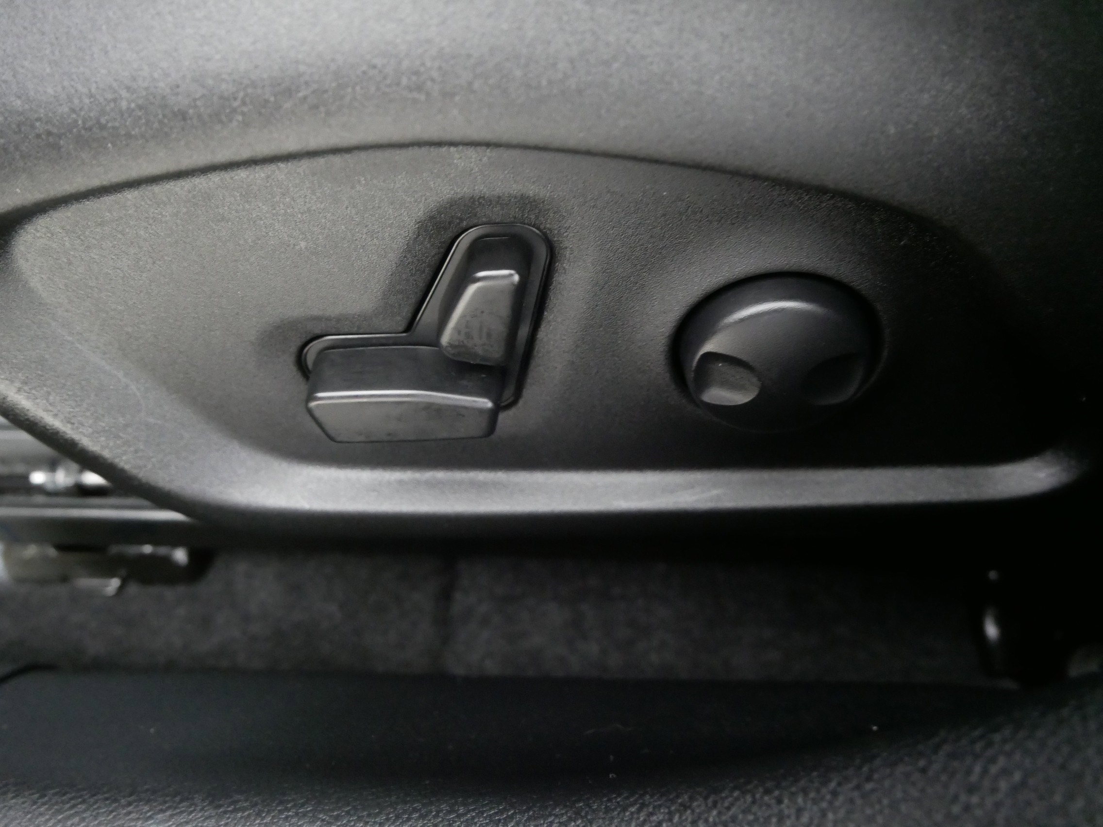 Used 2024 Jeep Compass Limited image 20