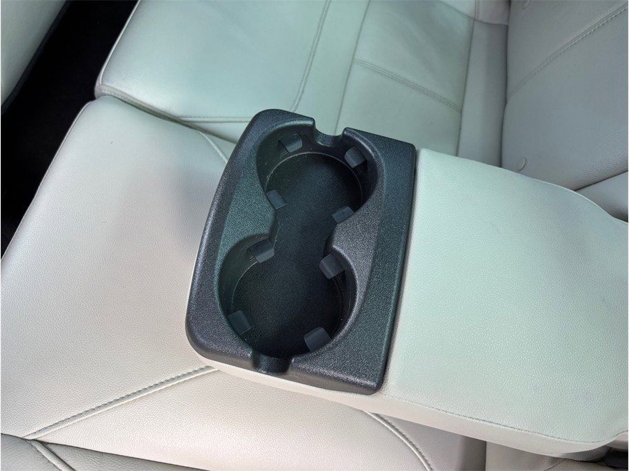 Used 2015 Ford Focus Titanium FWD image 35
