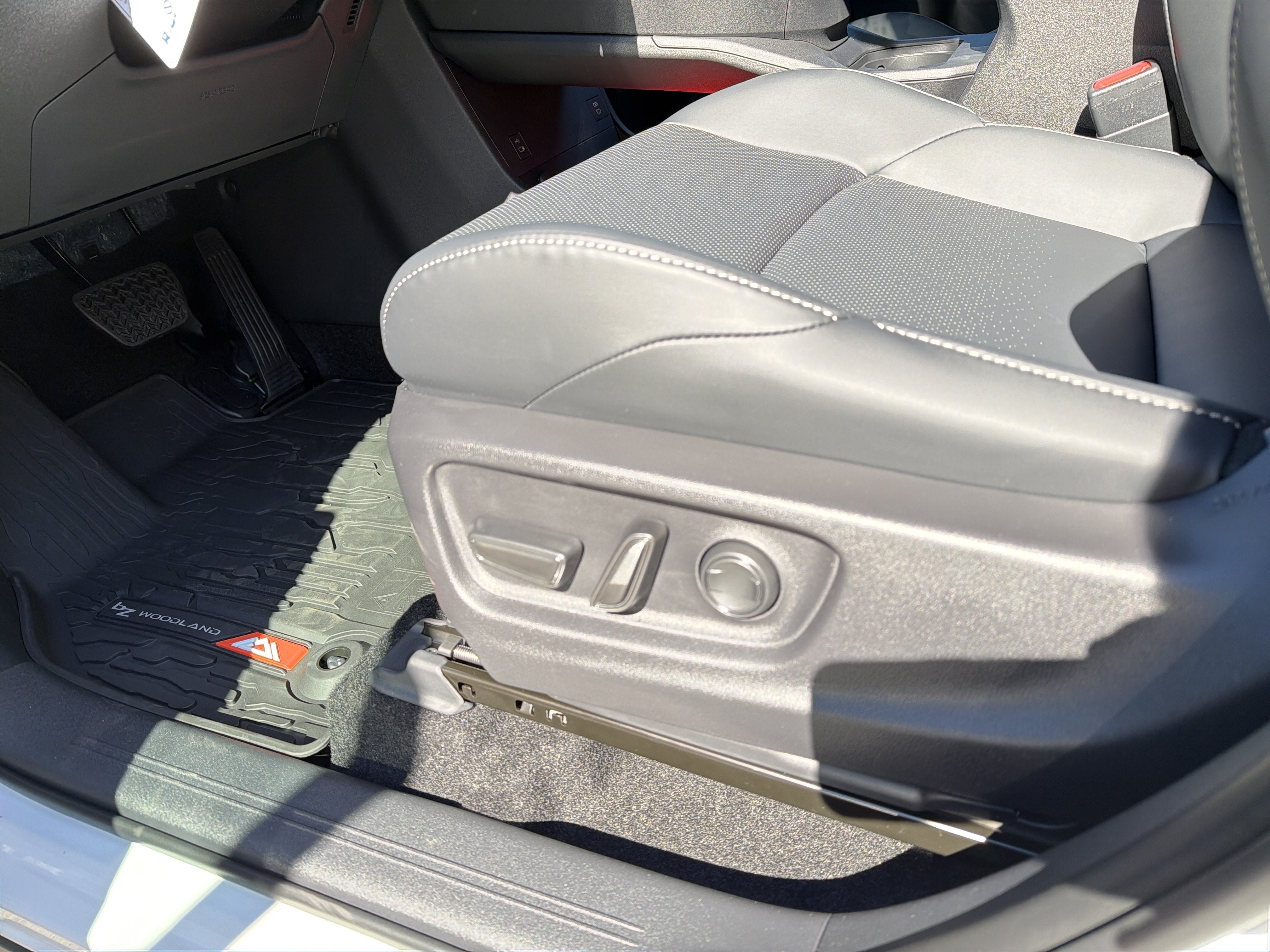 New 2026 Toyota bZ Woodland AWD/4WD image 9