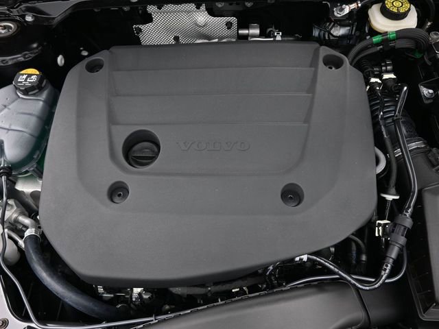 New 2026 Volvo XC40 B5 Plus w/ Protection Package Premier image 35