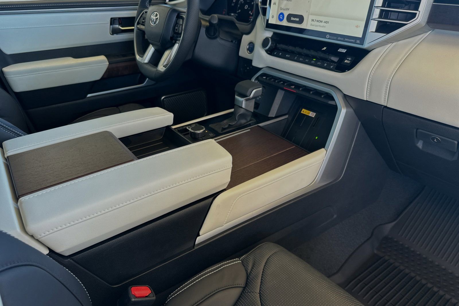 Used 2024 Toyota Tundra Capstone image 18