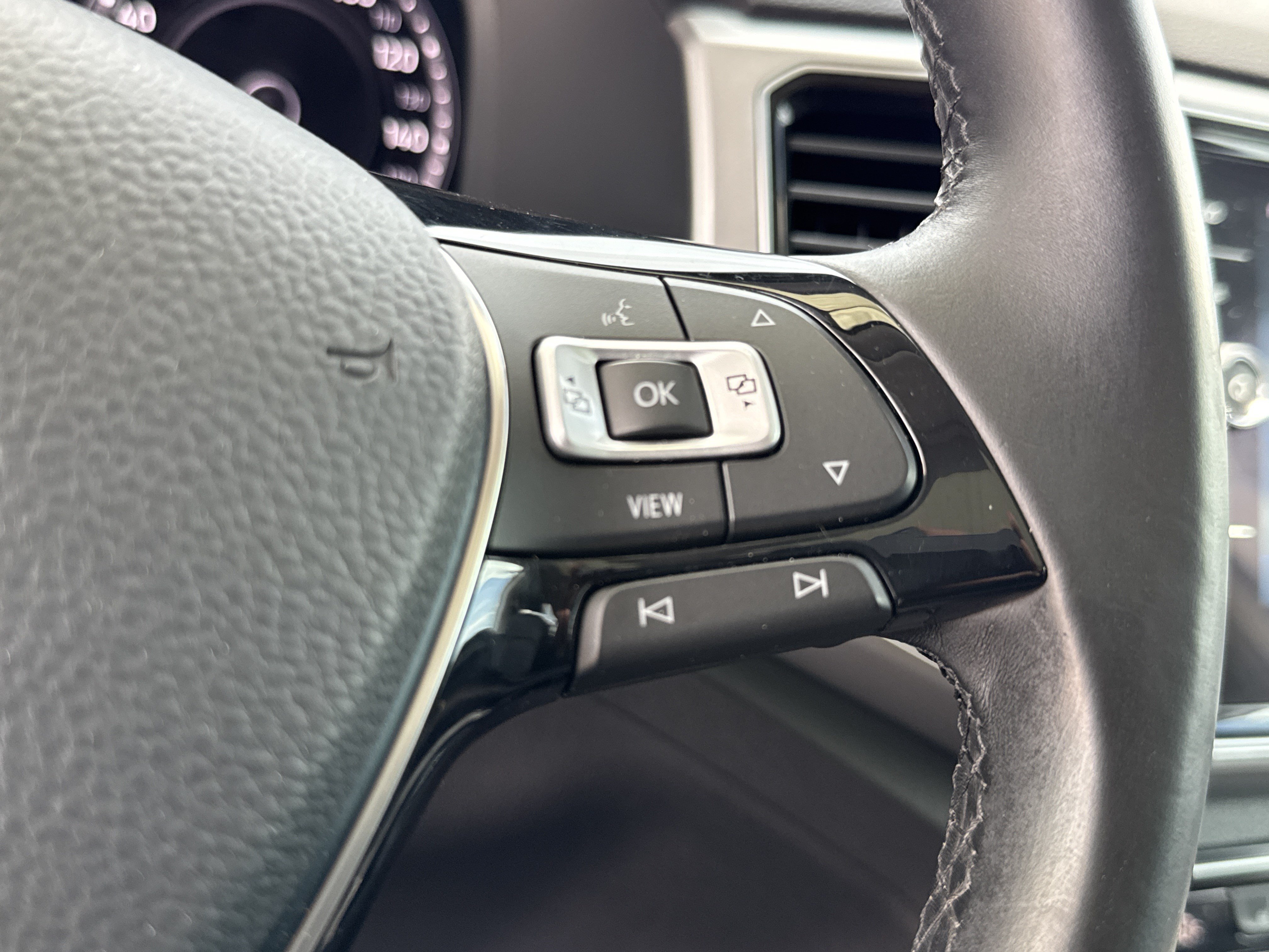 Used 2019 Volkswagen Atlas SEL Premium AWD/4WD image 18