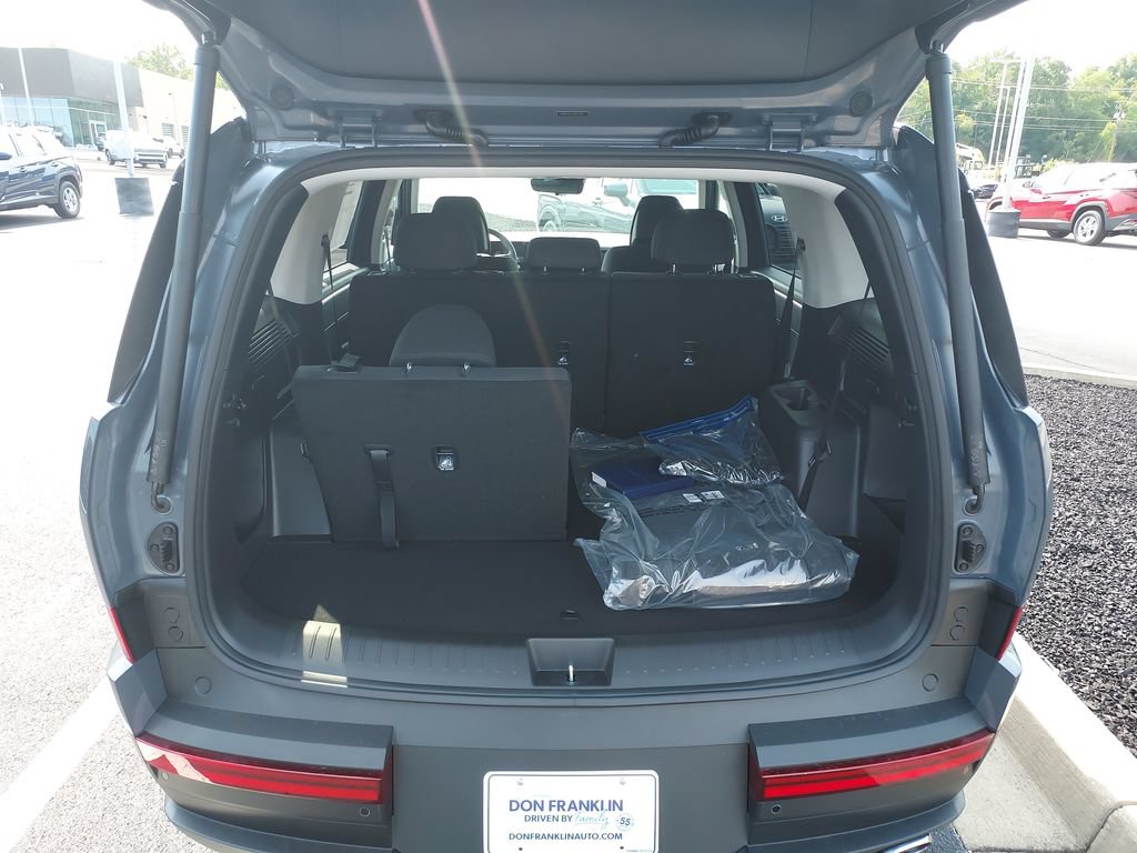 New 2027 Hyundai Santa Fe SE FWD image 9