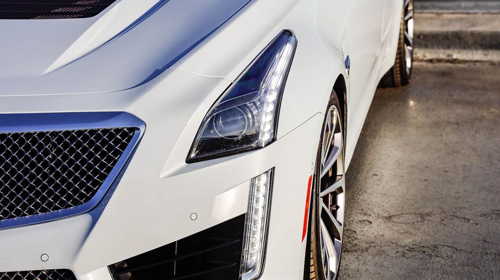 Used 2018 Cadillac CTS V w/ Carbon Fiber Package image 5