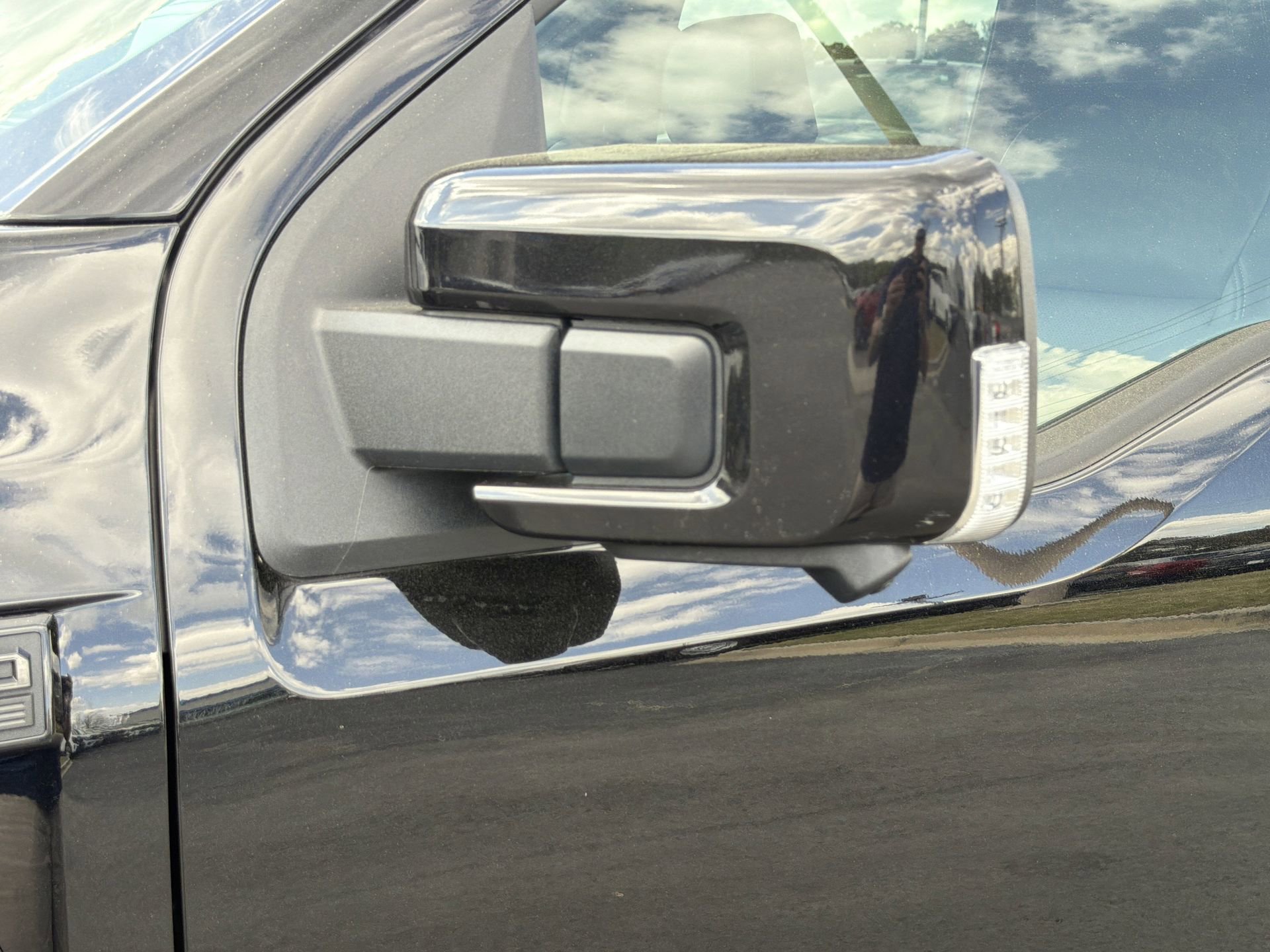 Certified 2025 Ford F150 Lariat w/ Equipment Group 501A Mid image 33