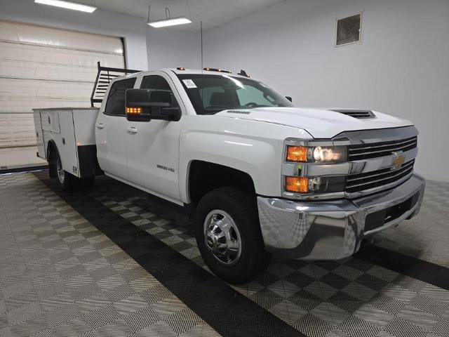 Used 2018 Chevrolet Silverado 3500 LT image 1