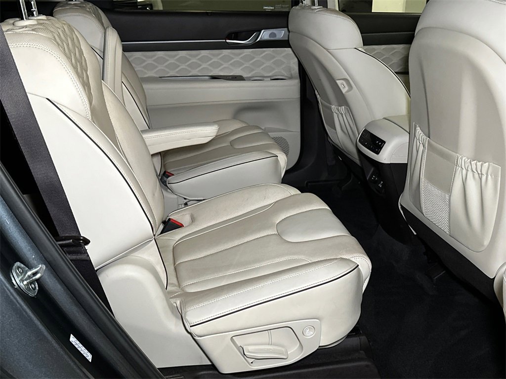 Used 2020 Hyundai Palisade Limited w/ Winter Weather Package image 16