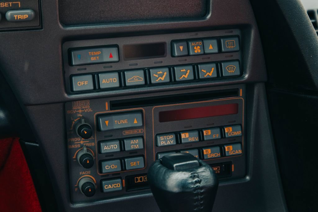 Used 1990 Chevrolet Corvette Convertible image 70