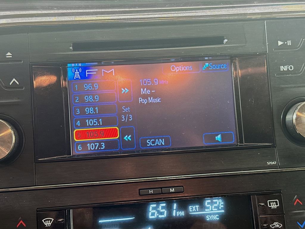 Used 2014 Toyota Avalon XLE image 13