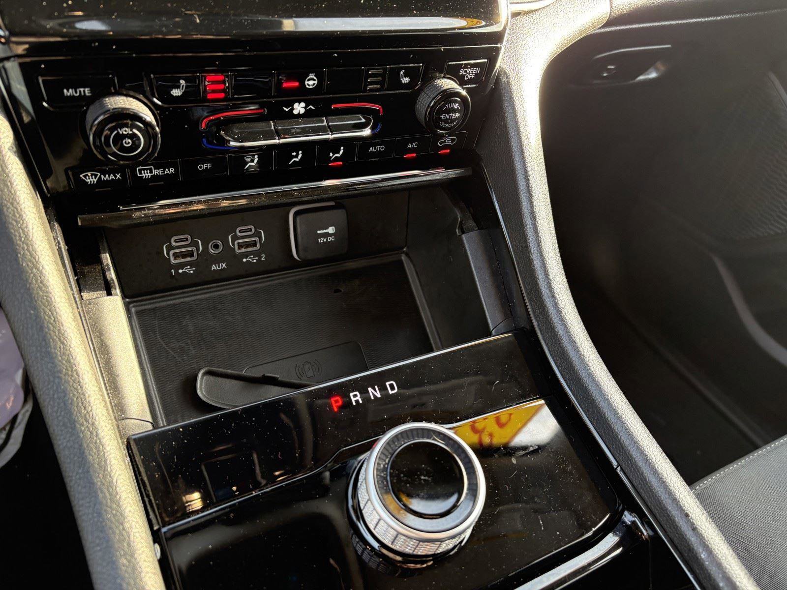 Used 2023 Jeep Grand Cherokee Laredo w/ Luxury Tech Group I image 15