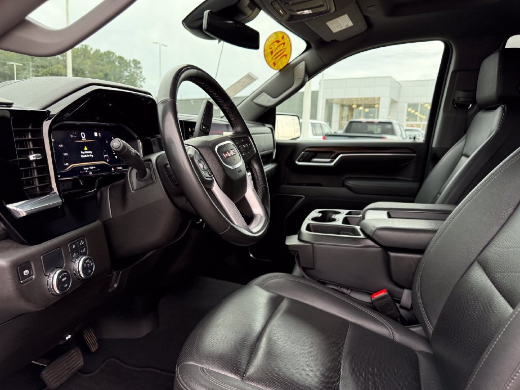 Used 2025 GMC Sierra 1500 SLT RWD image 4