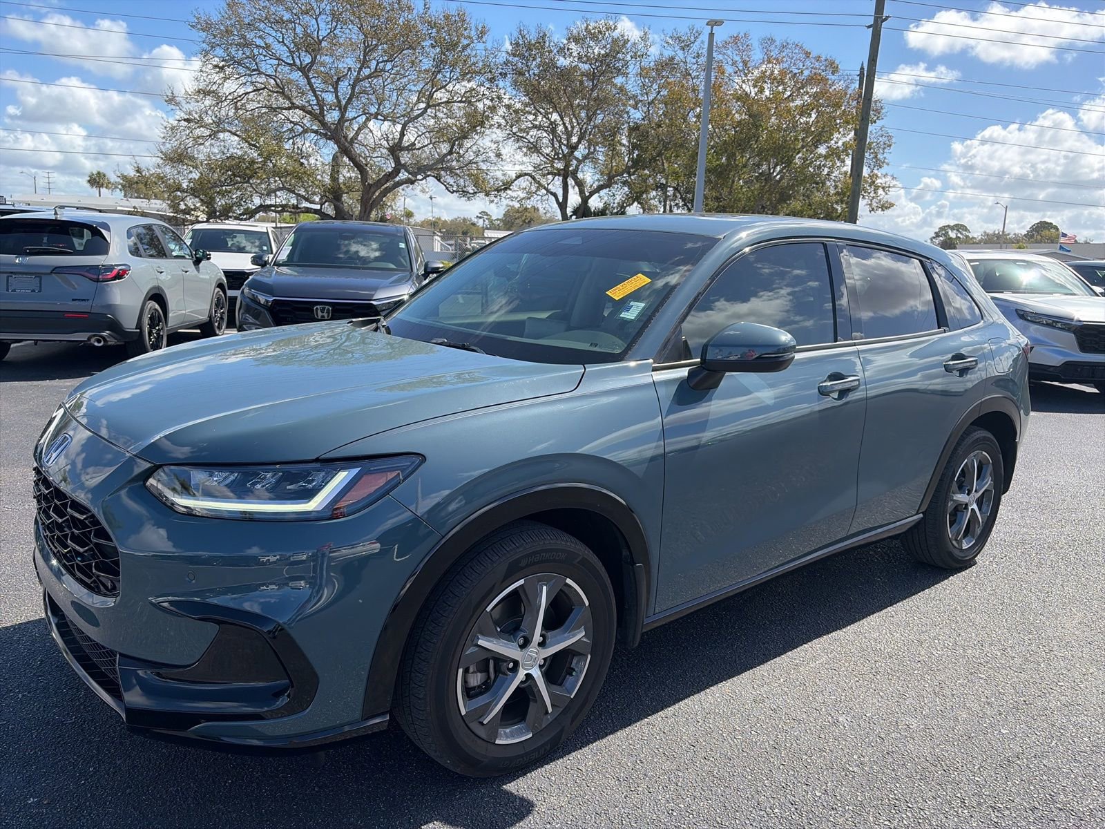 Certified 2024 Honda HR-V EX-L image 3