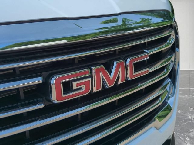 Used 2023 GMC Terrain SLT w/ LPO, Floor Liner Package AWD/4WD image 30