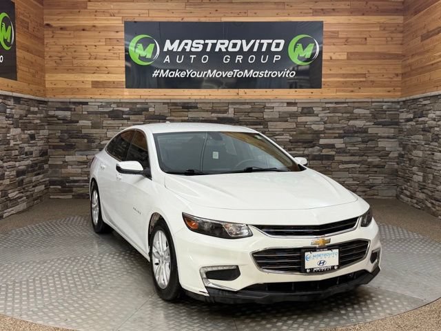 Used 2016 Chevrolet Malibu LT w/ Leather Package FWD image 2