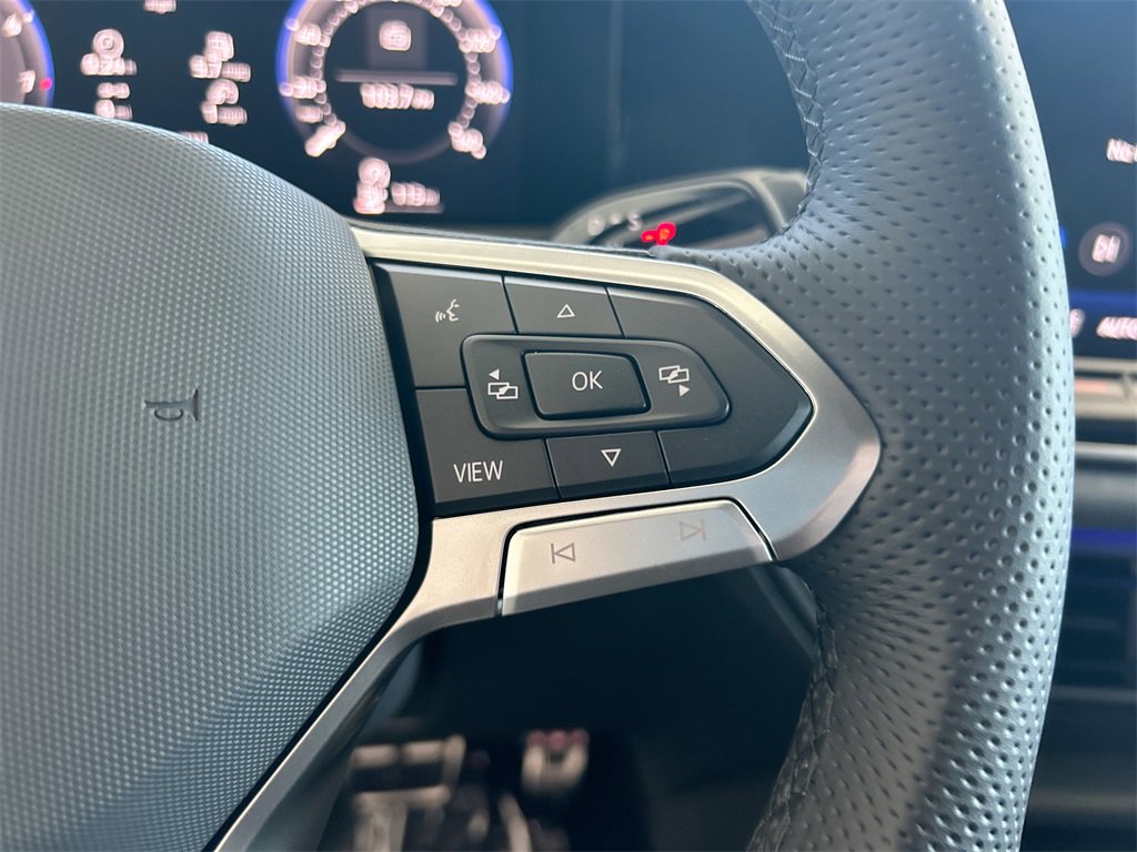 New 2026 Volkswagen Tiguan SE R-Line image 19