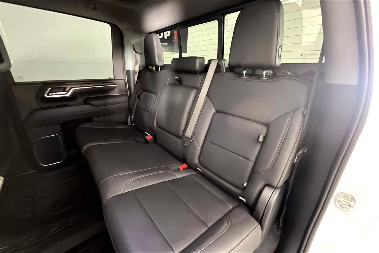Used 2025 GMC Sierra 3500 SLT w/ Texas SLT Premium Package AWD/4WD image 19