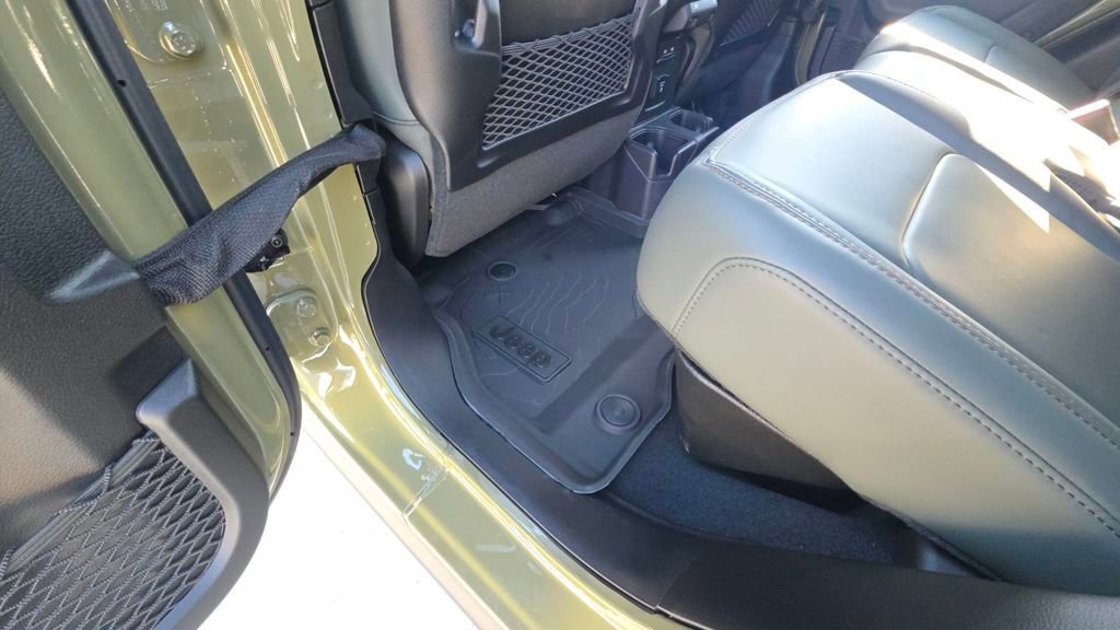 New 2026 Jeep Gladiator Mojave AWD/4WD image 18
