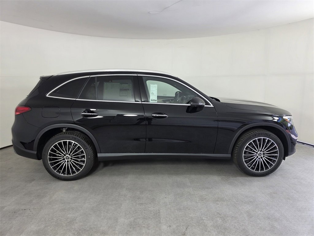 New 2026 Mercedes-Benz GLC 300 image 3