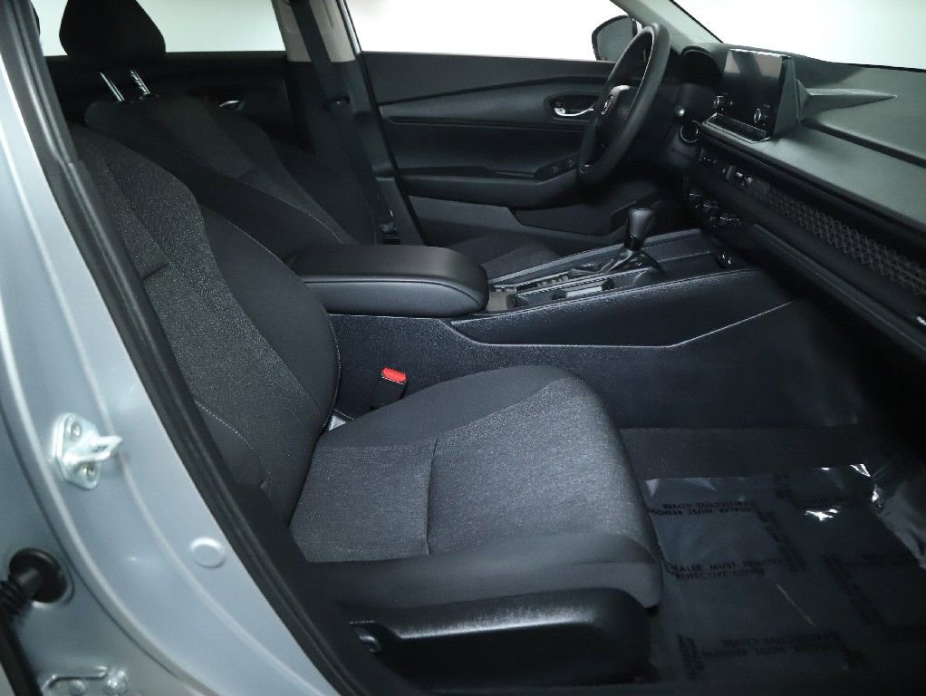 Used 2025 Honda Accord LX image 36