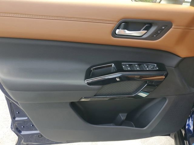 New 2026 Nissan Pathfinder Platinum image 9