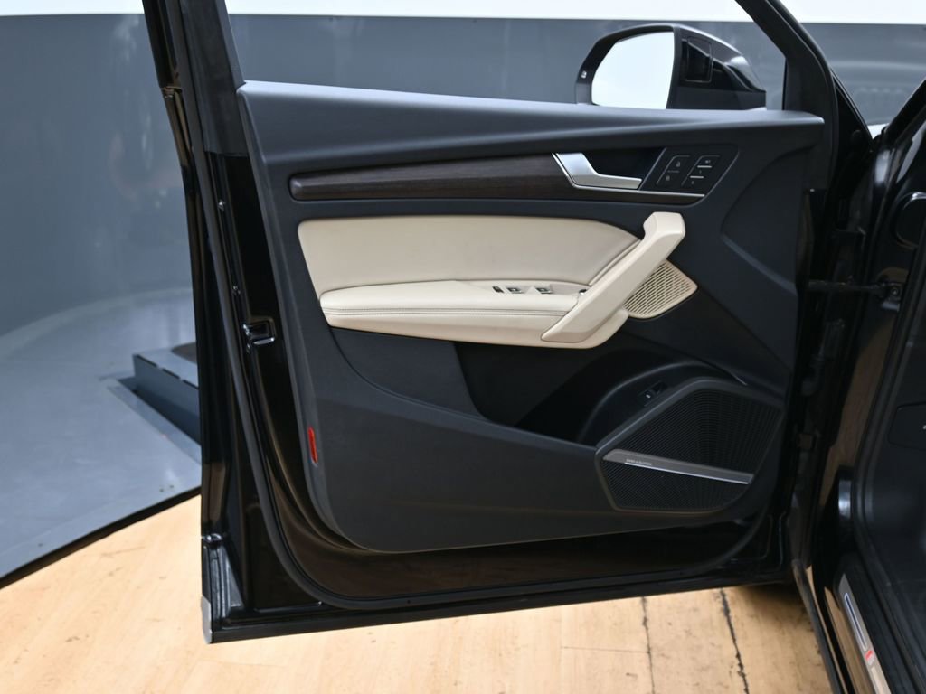 Used 2023 Audi Q5 2.0T Prestige w/ Prestige Package image 42