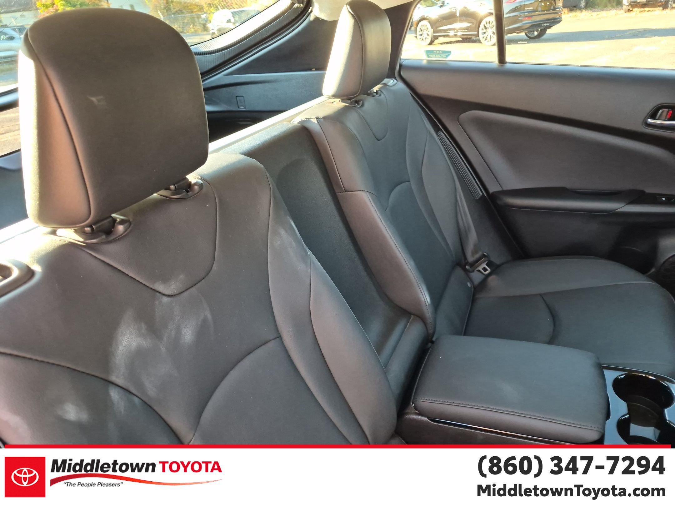 Used 2018 Toyota Prius Prime Advanced FWD image 32