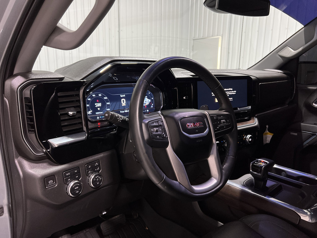 Used 2023 GMC Sierra 1500 SLT image 8