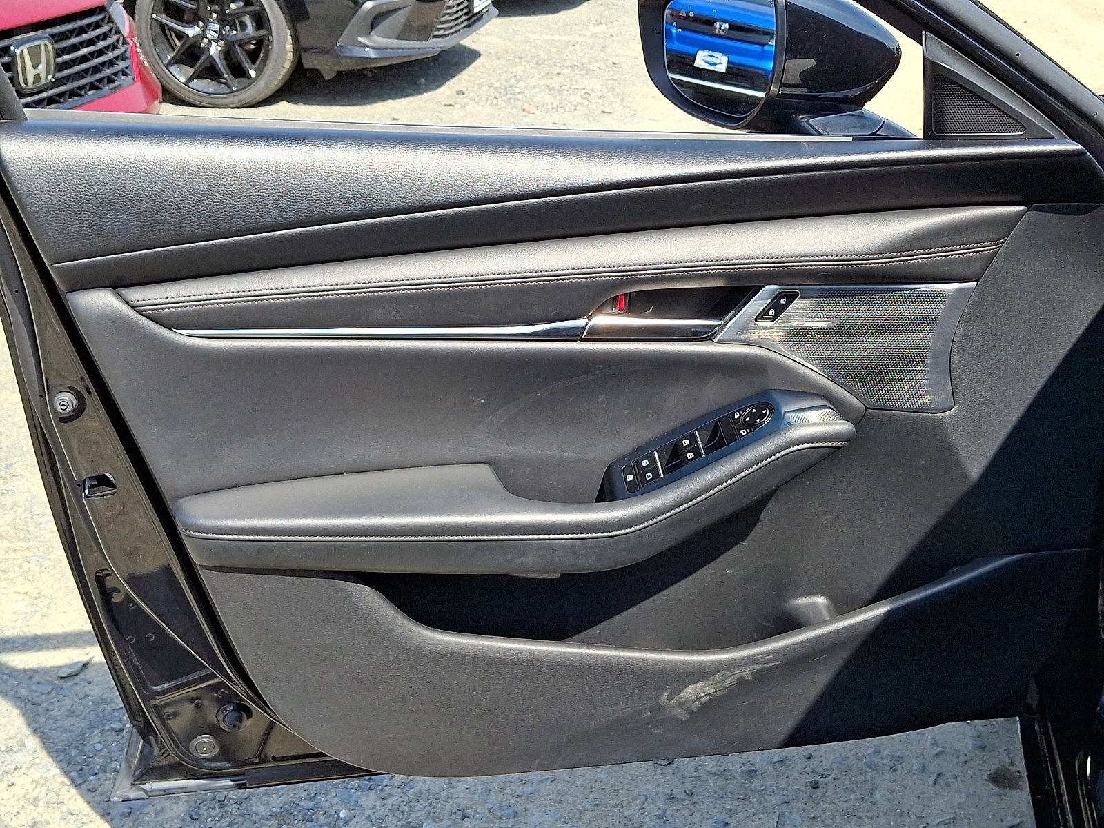 Used 2019 MAZDA MAZDA3 Hatchback w/ Preferred Package image 13