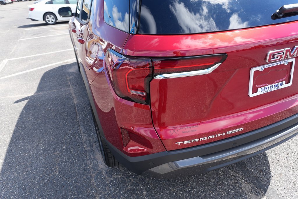 New 2026 GMC Terrain Elevation image 8