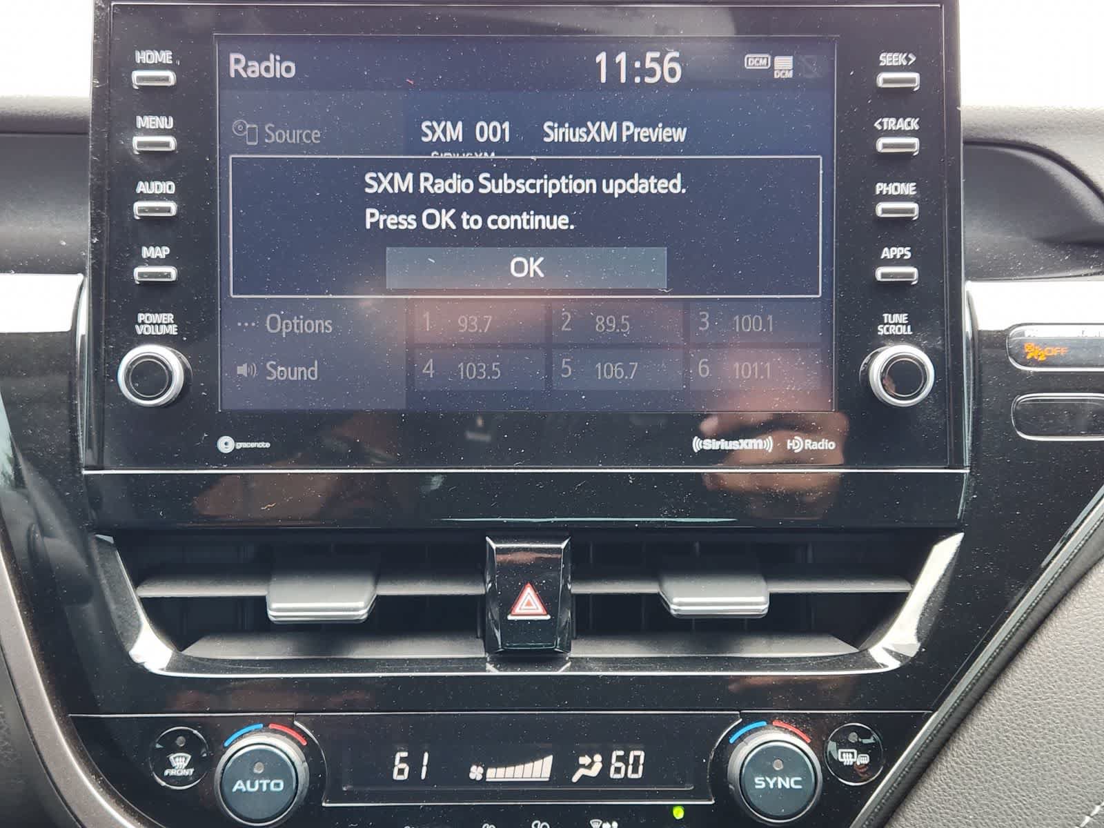 Used 2022 Toyota Camry XSE FWD image 15