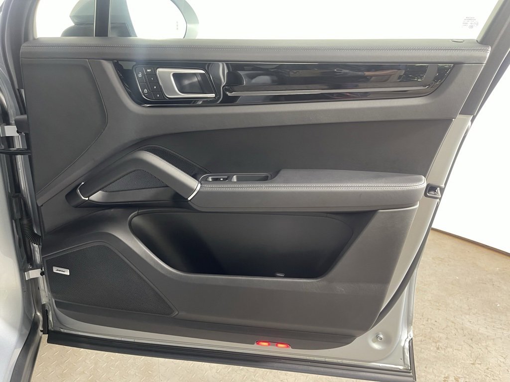 Certified 2023 Porsche Cayenne S image 19