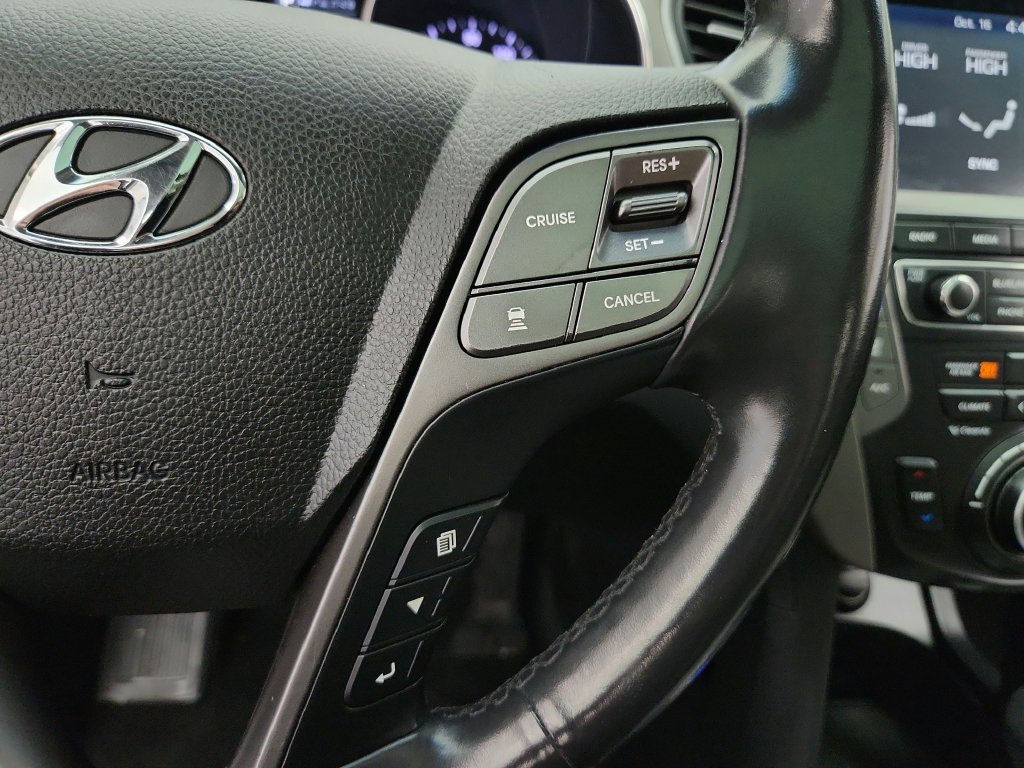 Used 2018 Hyundai Santa Fe Limited AWD/4WD image 24