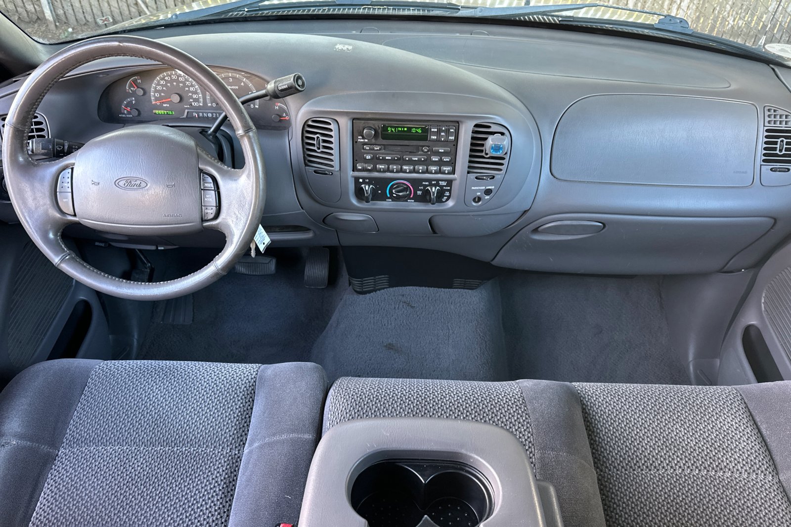 Used 2002 Ford F150 XLT RWD image 12