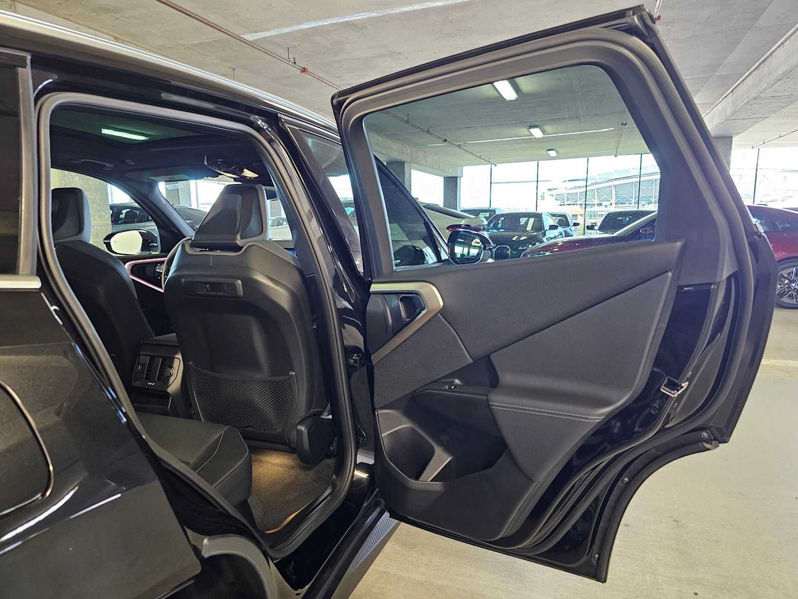 Used 2025 BMW X3 xDrive30i w/ Premium Package AWD/4WD image 29