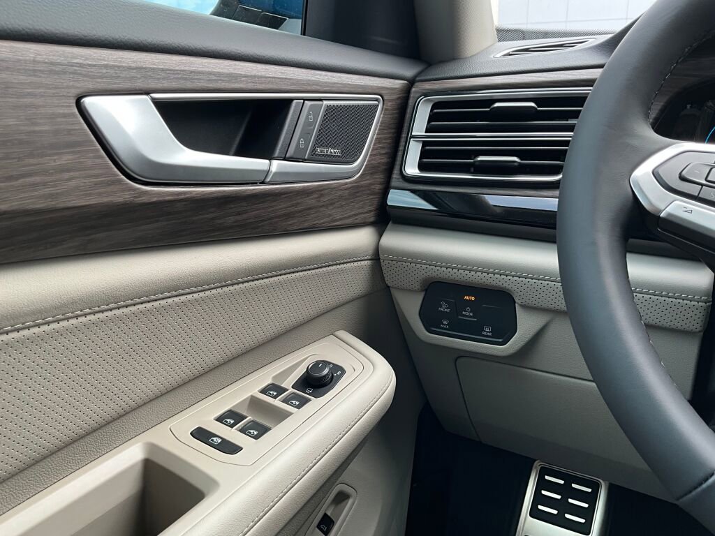 New 2026 Volkswagen Atlas SEL Premium R-Line image 27