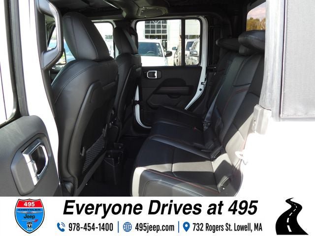 New 2026 Jeep Gladiator Rubicon w/ Steel Power Dome Hood Package AWD/4WD image 13